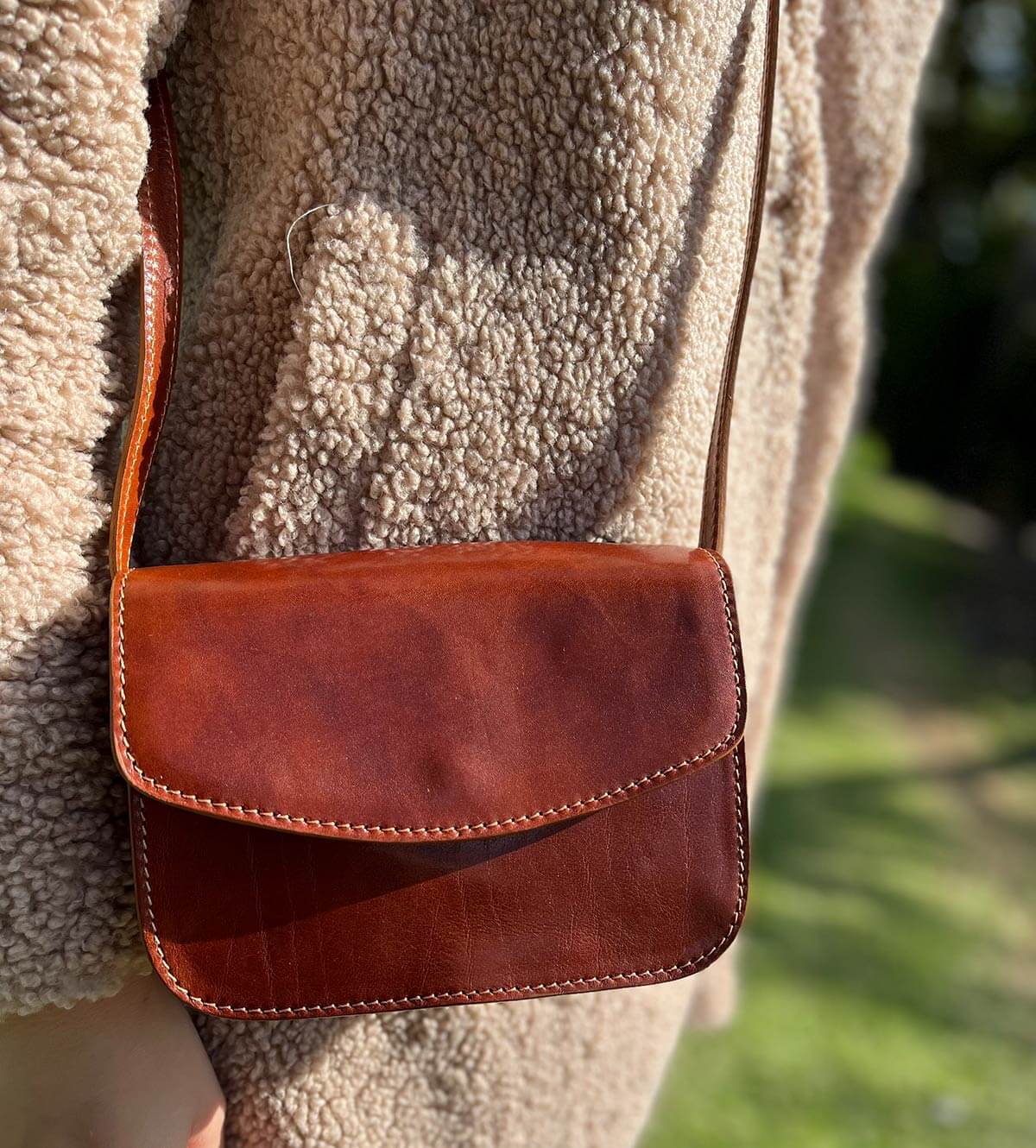Crossbody and Shoulder Bags – Ebony Boutique NZ